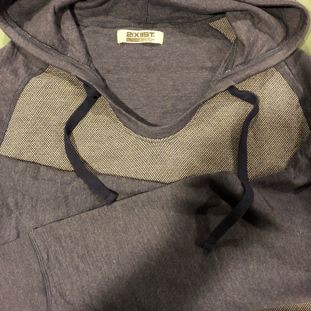 2xist Hoodie